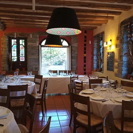 Casas Arana - Parque Nacional De Ordesa Szálloda Albella