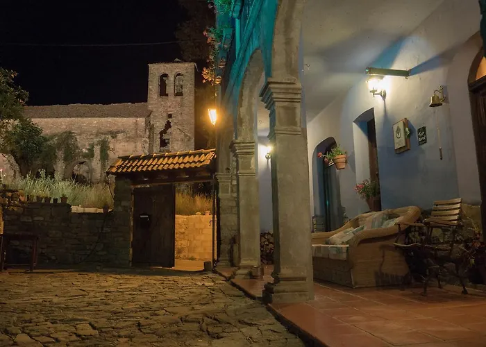 Casas Arana - Parque Nacional De Ordesa 호텔 *