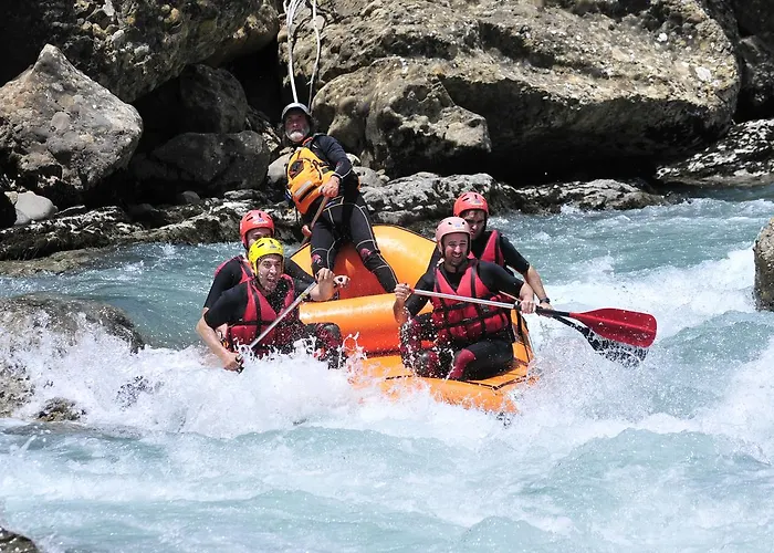 Casas Arana - Parque Nacional De Ordesa 호텔 *