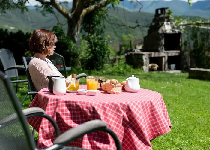 Casas Arana - Parque Nacional De Ordesa * Albella