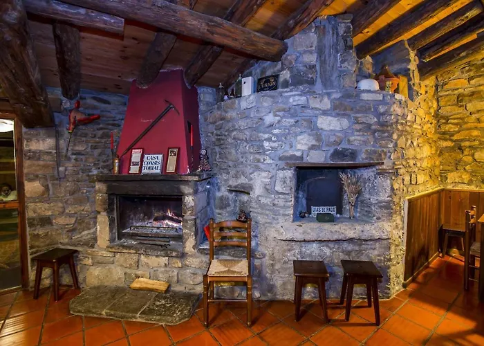 Casas Arana - Parque Nacional De Ordesa 호텔 *